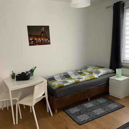 Ferienwohnung-du-florapark 1 * Duisburg